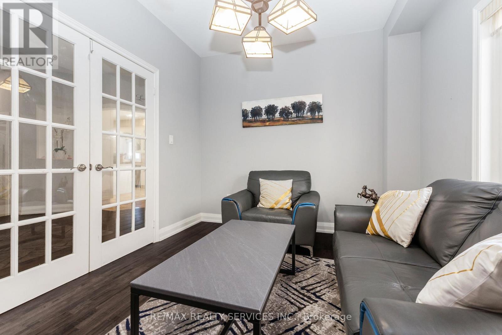 29 Sir Jacobs Crescent, Brampton, Ontario  L7A 3V2 - Photo 7 - W13161468