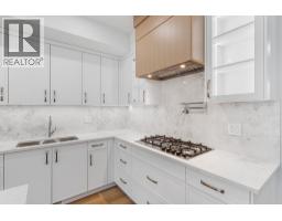 4565 Gordon Drive, Kelowna, British Columbia  V1W 1T3 - Photo 4 - 10388289