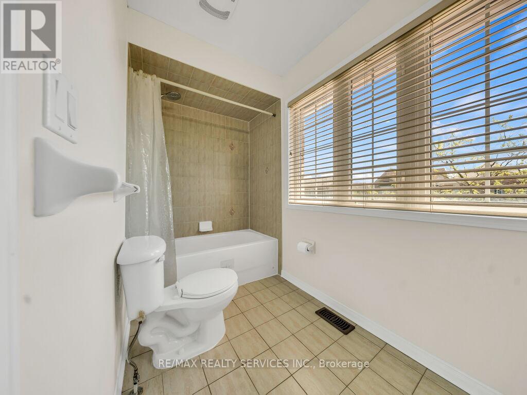 15 Lockburn Crescent, Brampton, Ontario  L7A 3W7 - Photo 27 - W13161192