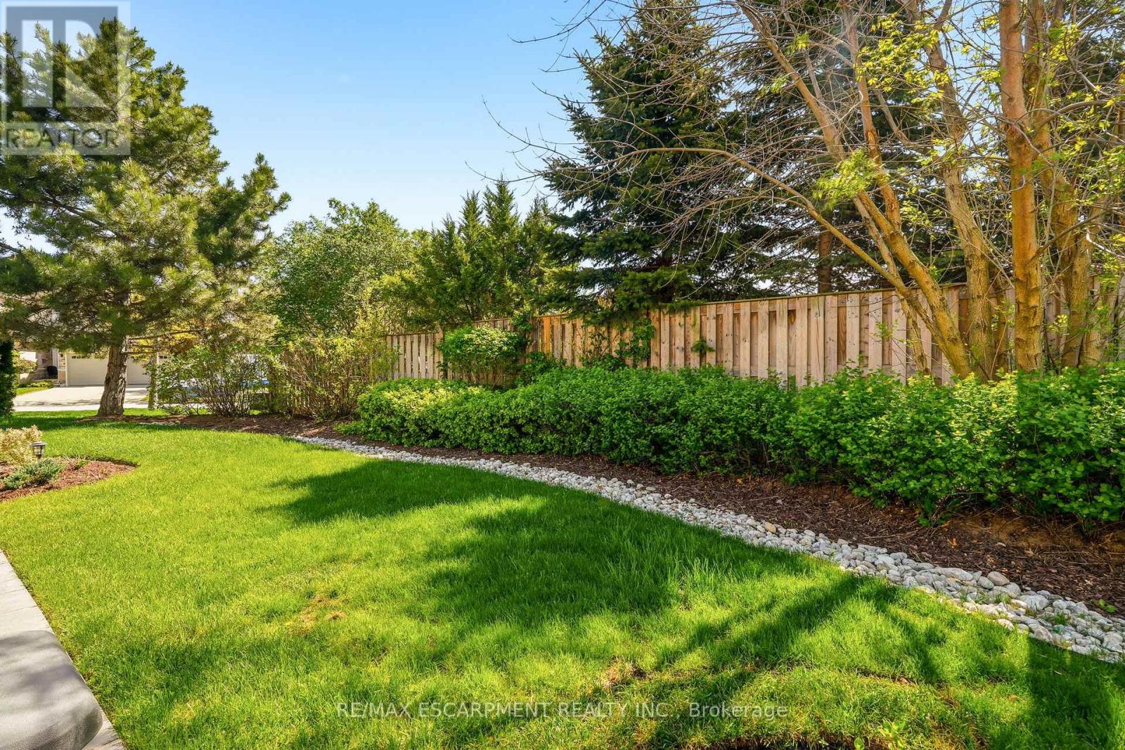 4163 Stonebridge Crescent, Burlington, Ontario  L7M 4N2 - Photo 43 - W13161504