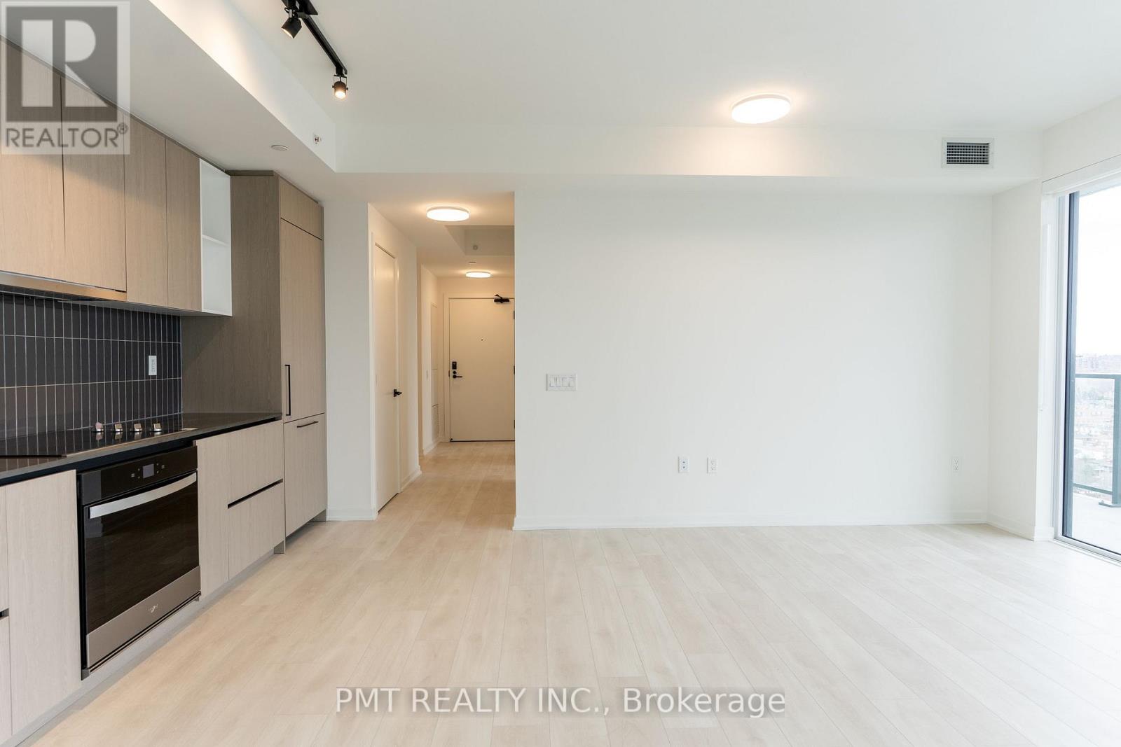 2110 - 1285 Dupont Street, Toronto, Ontario  M6H 0E3 - Photo 6 - W13161218