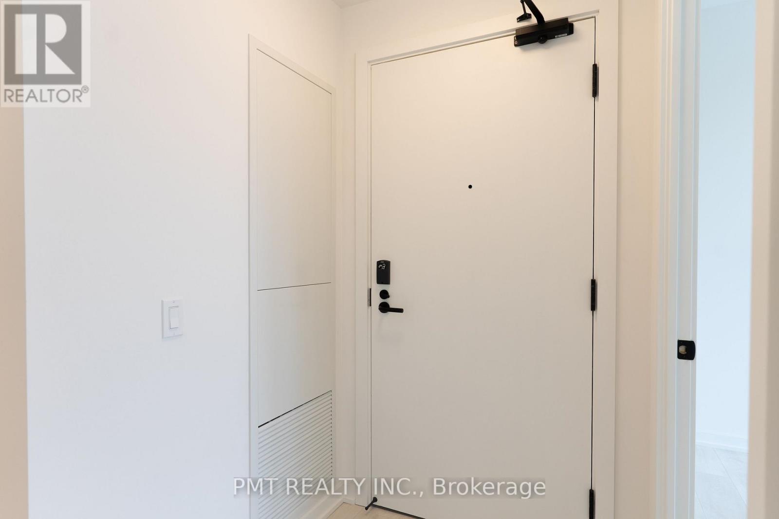 2110 - 1285 Dupont Street, Toronto, Ontario  M6H 0E3 - Photo 21 - W13161218