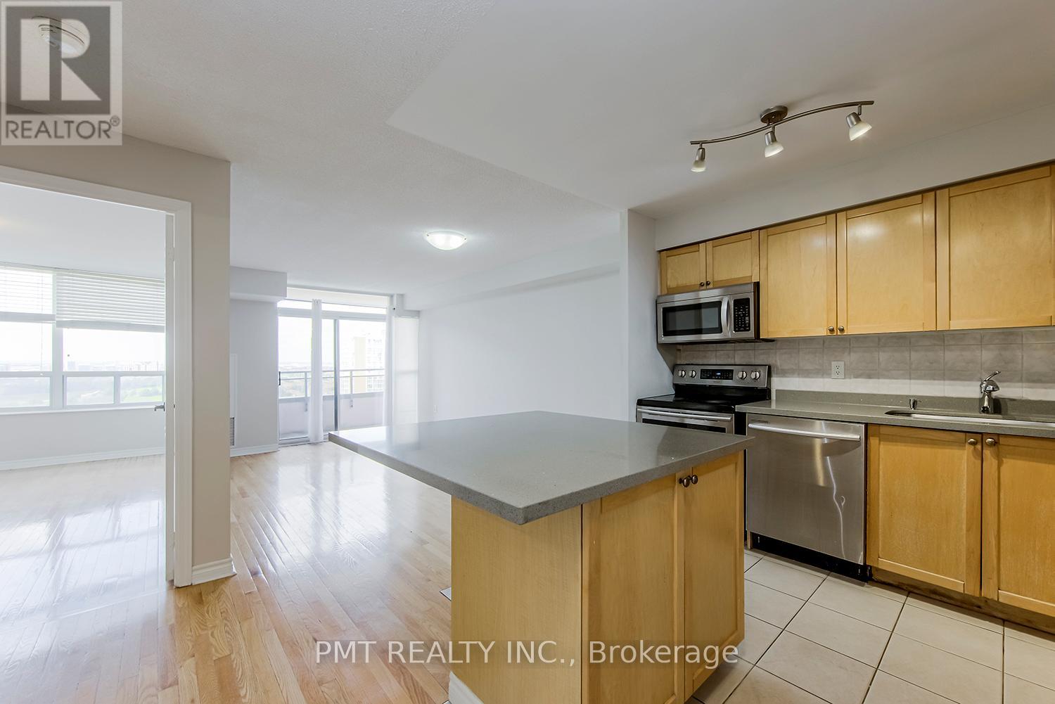 2012 - 55 Strathaven Drive, Mississauga, Ontario  L5R 4G9 - Photo 7 - W13161318