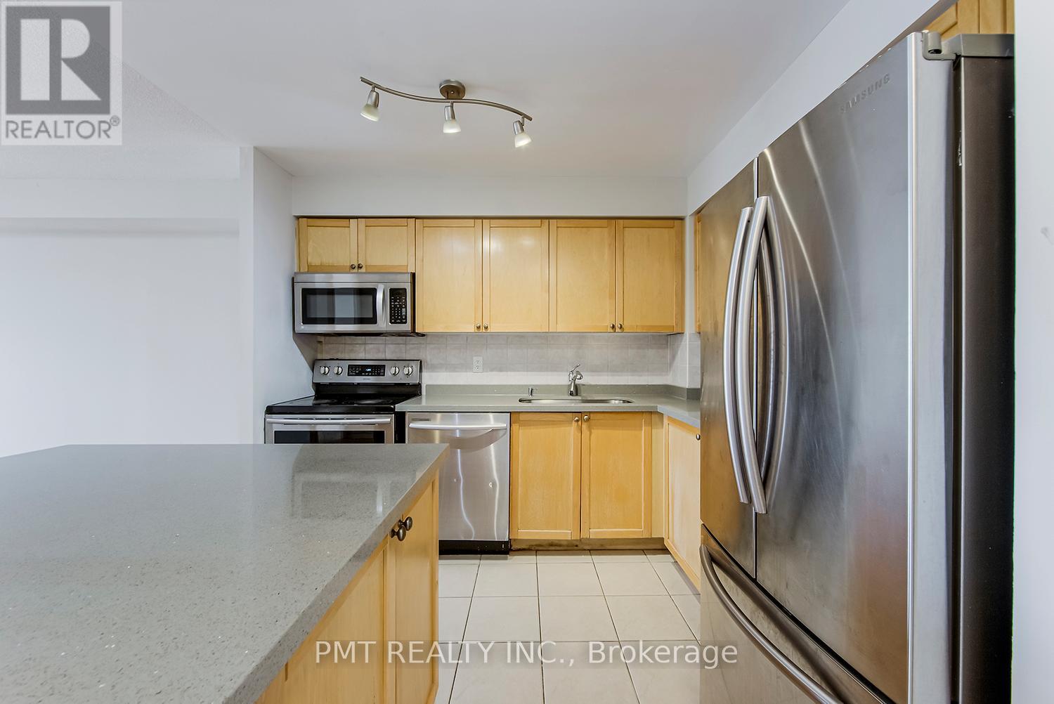 2012 - 55 Strathaven Drive, Mississauga, Ontario  L5R 4G9 - Photo 5 - W13161318