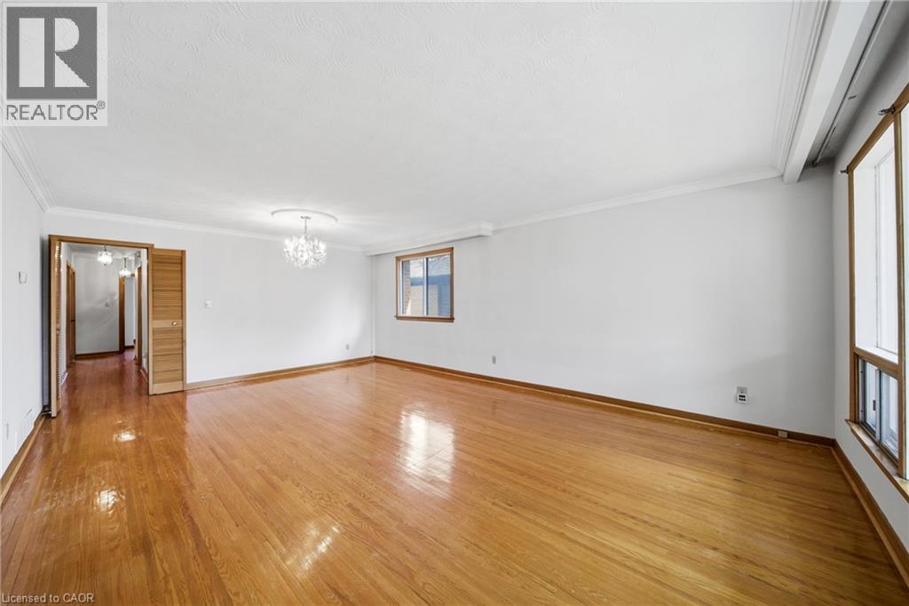 893 Hollowtree Crescent, Mississauga, Ontario  L4Y 2V3 - Photo 13 - 40832853