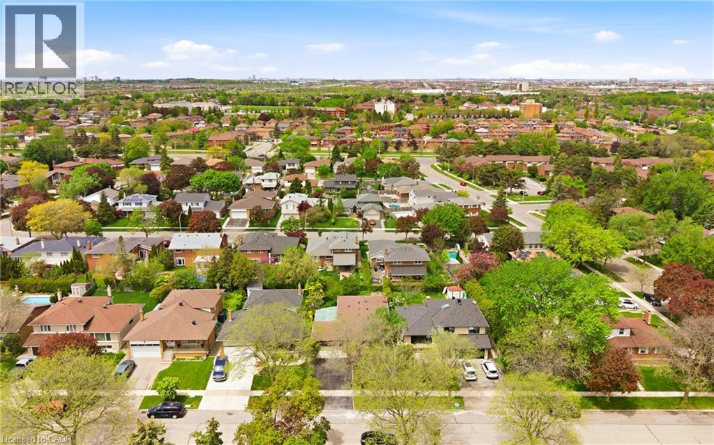893 Hollowtree Crescent, Mississauga, Ontario  L4Y 2V3 - Photo 45 - 40832853