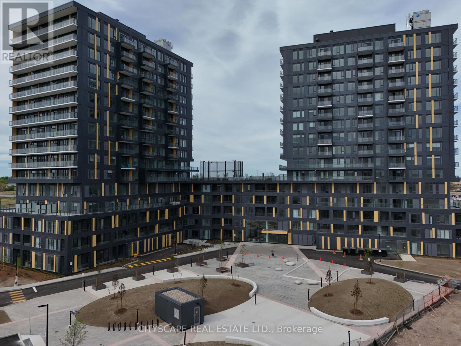313 - 4878 Powers Common, Burlington, Ontario  L7M 2B4 - Photo 3 - W13161584