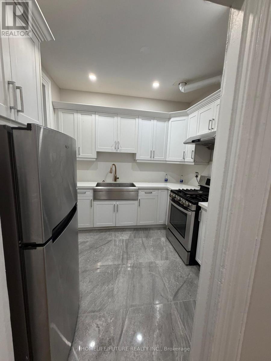 1 - 234 Lakeshore Road E, Oakville, Ontario  L6J 1H8 - Photo 5 - W13161668