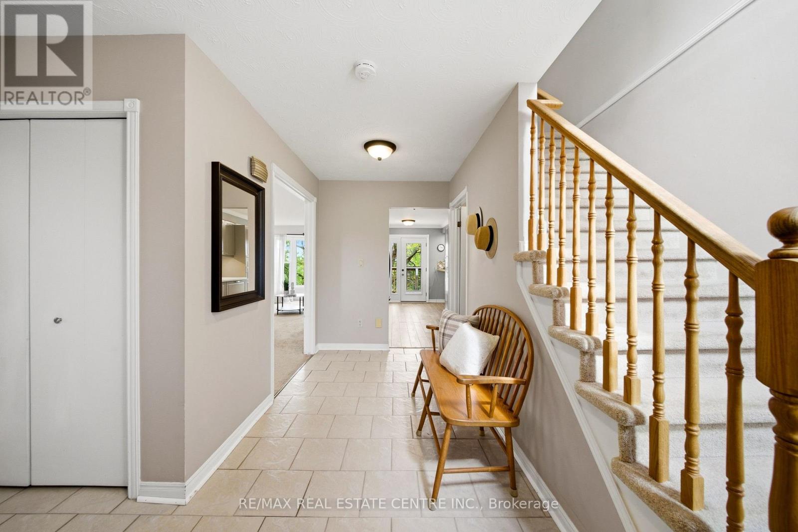 3124 Driftwood Drive, Burlington, Ontario  L7M 3C9 - Photo 9 - W13161812