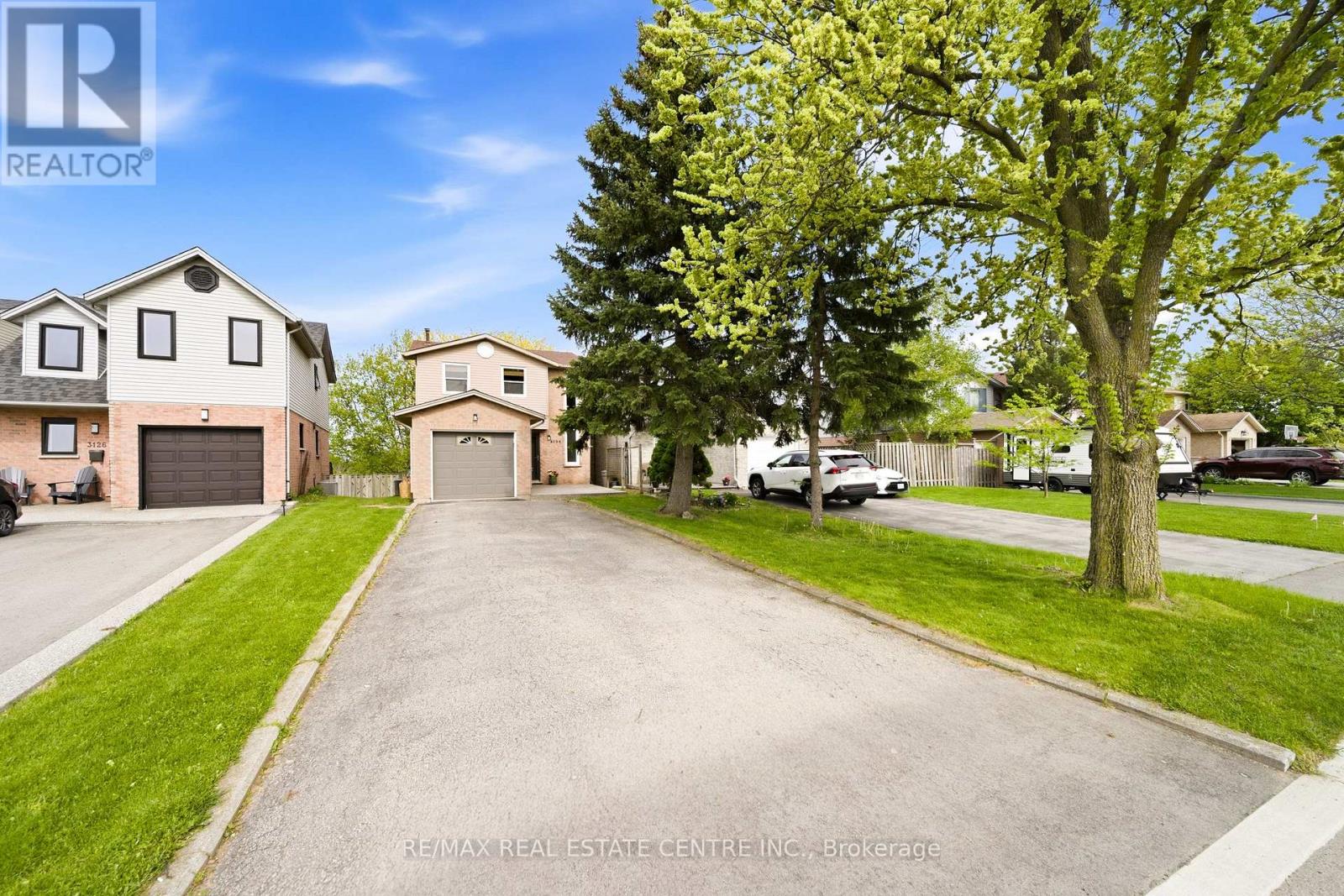 3124 Driftwood Drive, Burlington, Ontario  L7M 3C9 - Photo 3 - W13161812