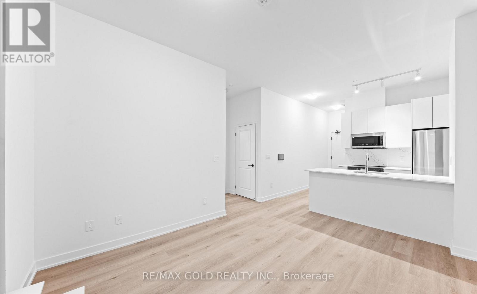 214 - 2075 Lakeshore Road, Burlington, Ontario  L7R 1E2 - Photo 29 - W13161838