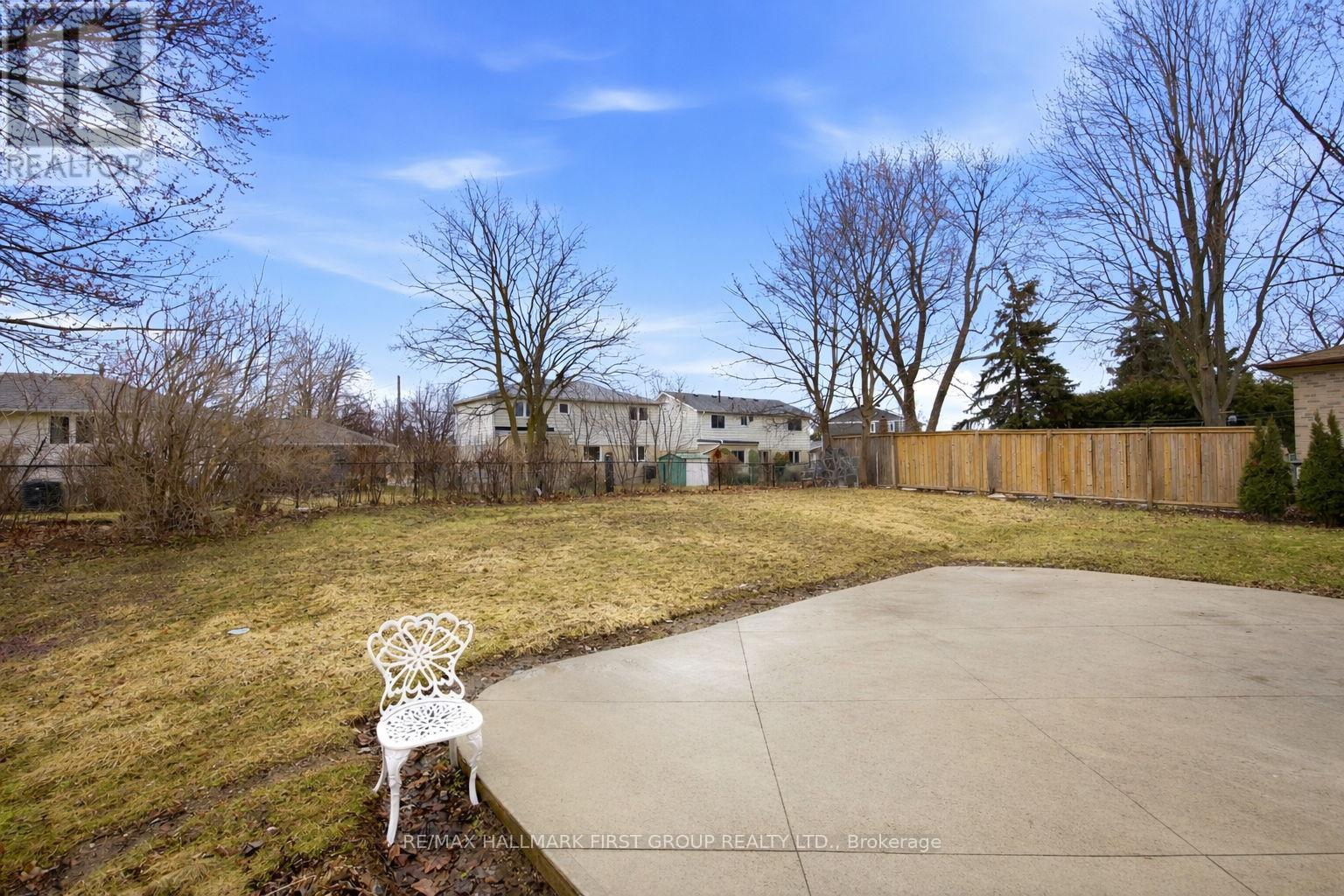 7 Dawson Crescent, Halton Hills (Georgetown), Ontario  L7G 1H3 - Photo 20 - W13161864