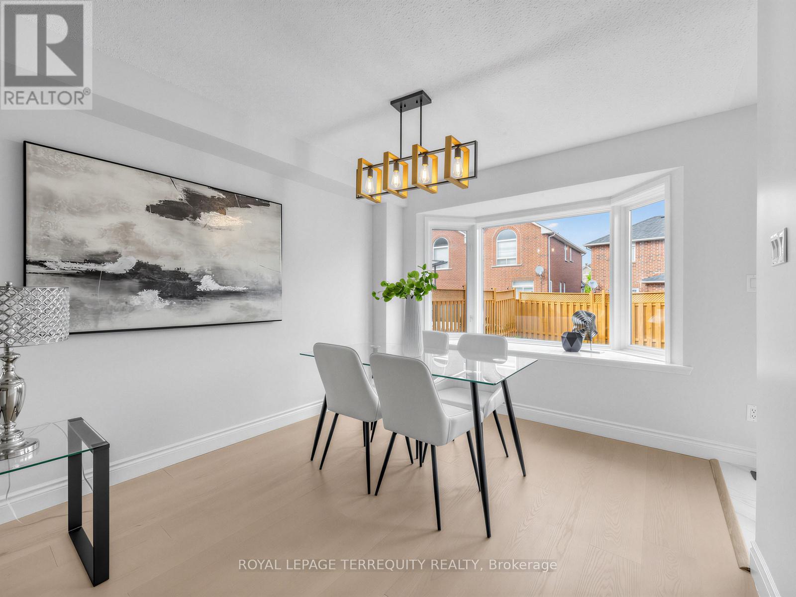 3699 Golden Locust Drive, Mississauga, Ontario  L5N 8N8 - Photo 10 - W13161890