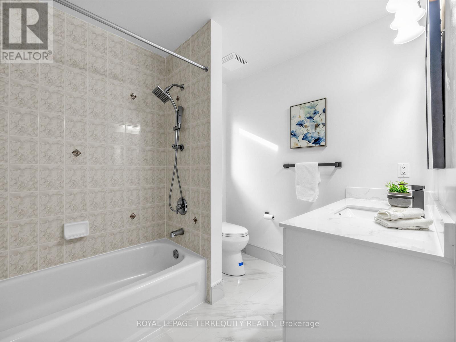 3699 Golden Locust Drive, Mississauga, Ontario  L5N 8N8 - Photo 18 - W13161890
