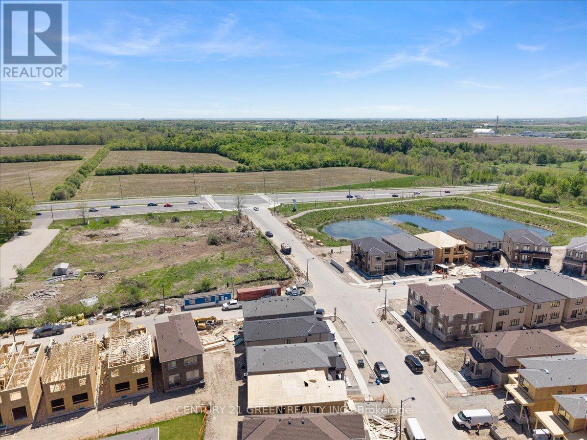 384 Kennedy Circle W, Milton, Ontario  L9T 7E7 - Photo 6 - W13161606