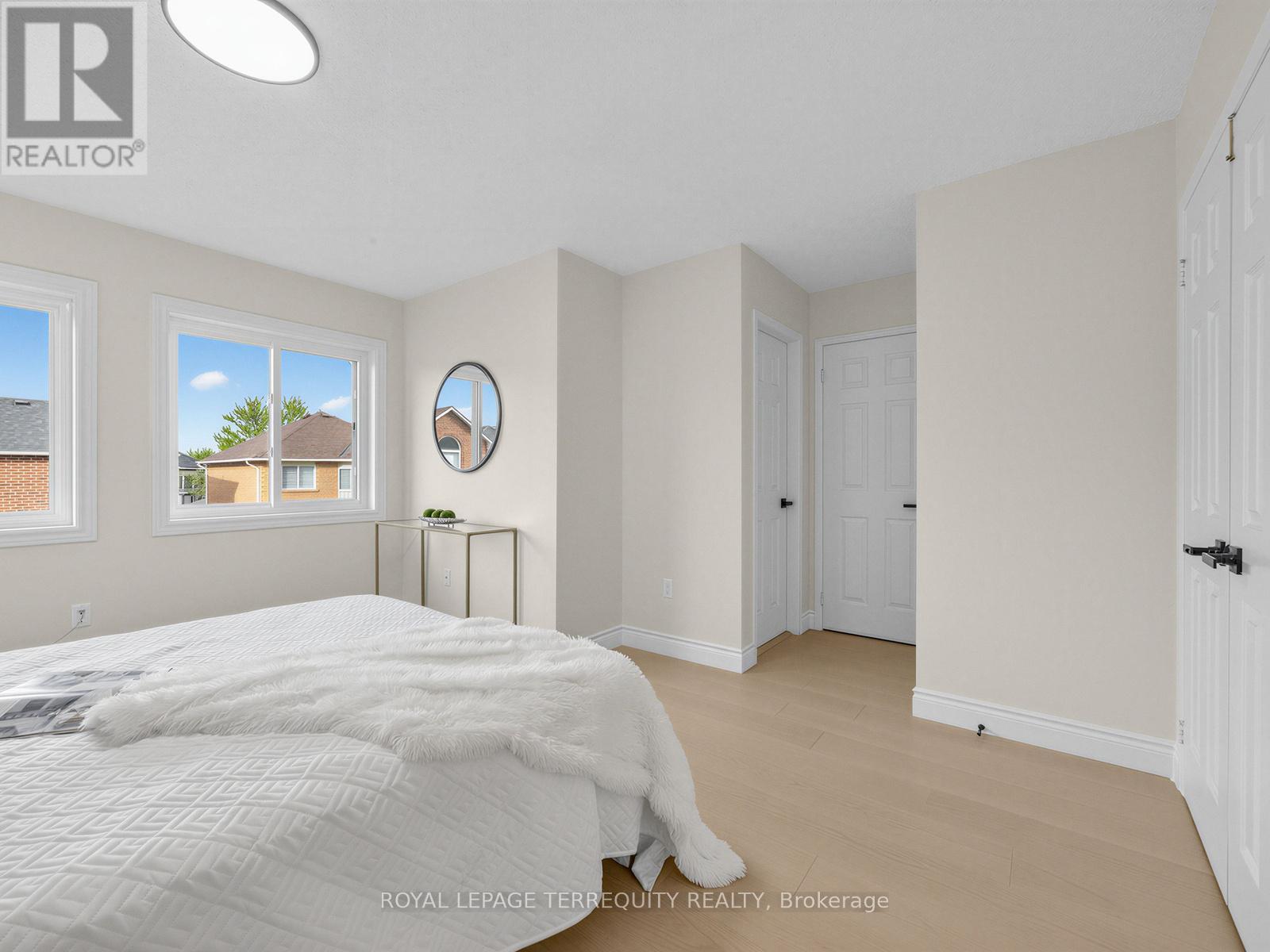 3699 Golden Locust Drive, Mississauga, Ontario  L5N 8N8 - Photo 21 - W13161890