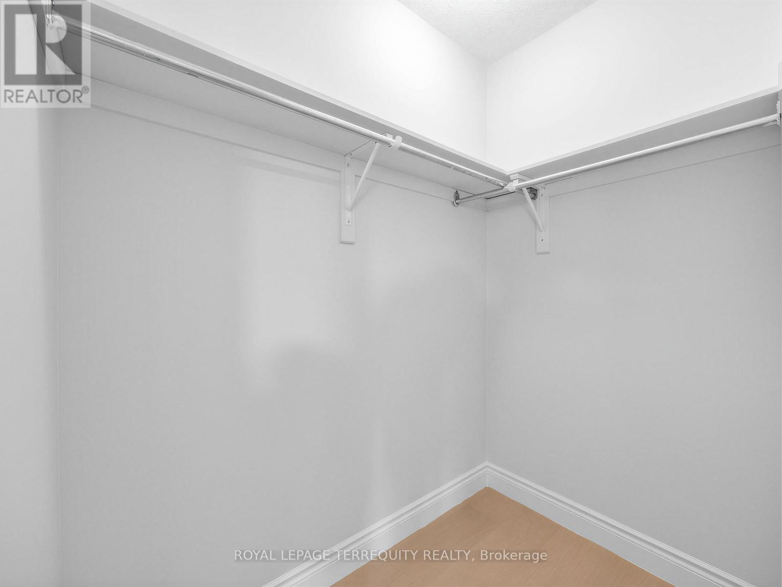3699 Golden Locust Drive, Mississauga, Ontario  L5N 8N8 - Photo 22 - W13161890