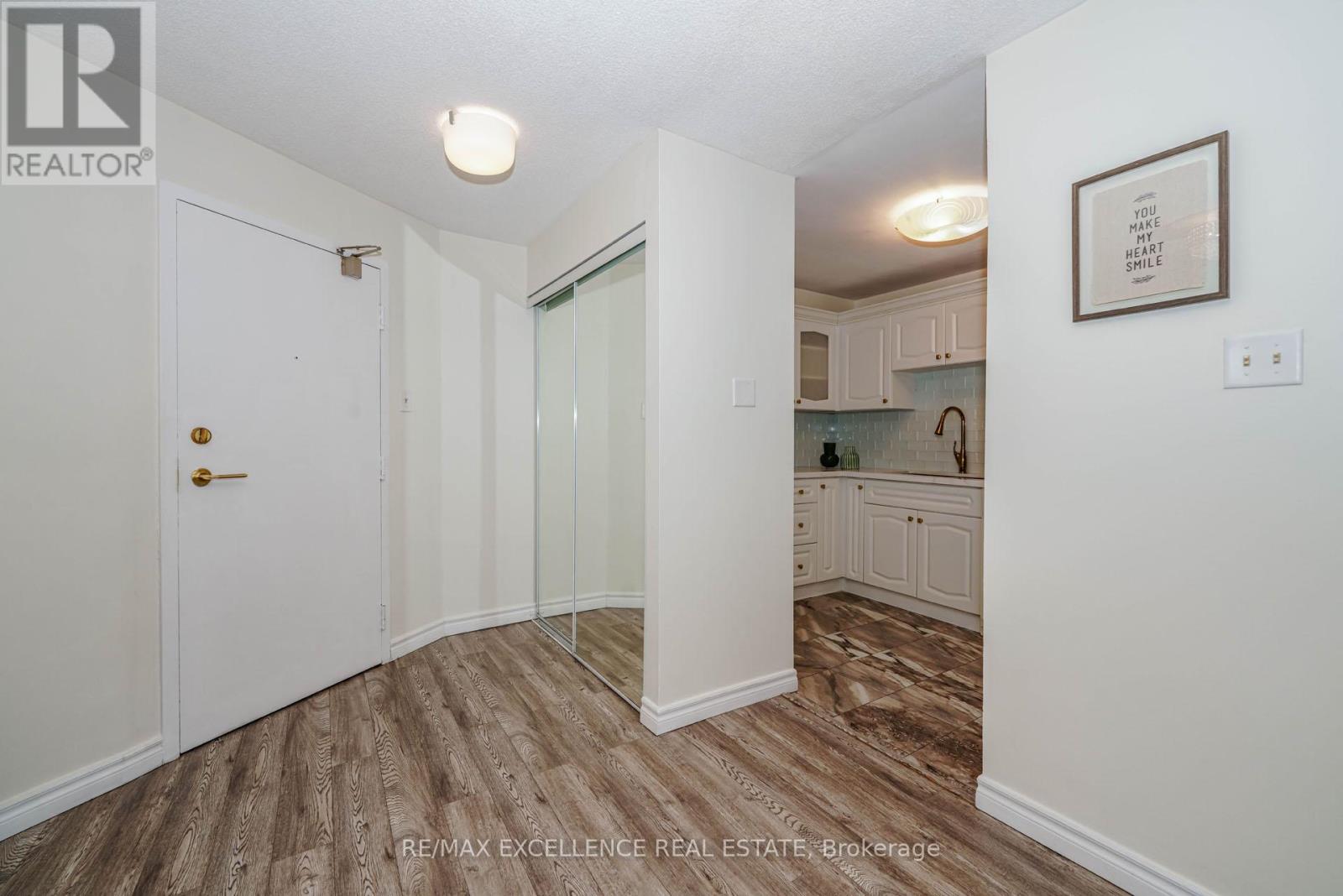 202 - 4205 Shipp Drive, Mississauga, Ontario  L4Z 2Y9 - Photo 8 - W13161682