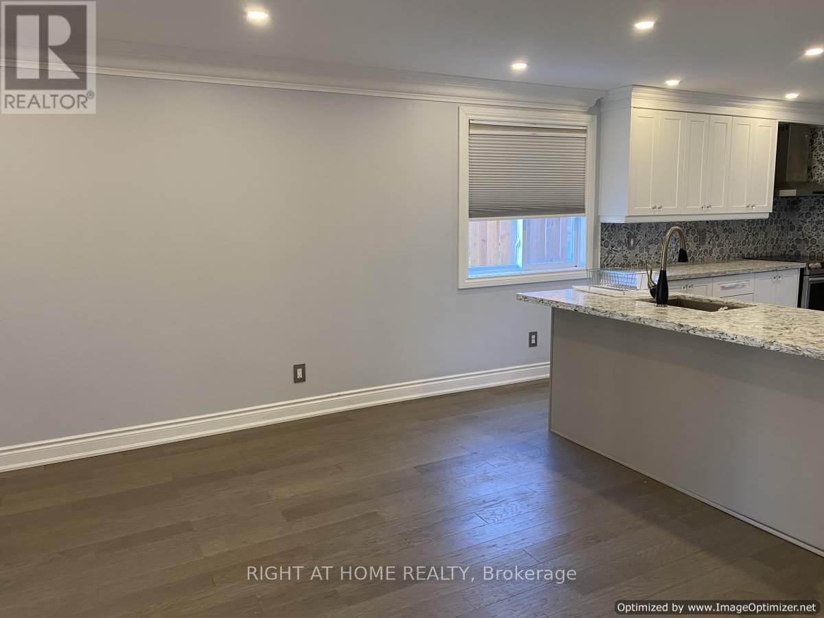 Lower - 571 Roselaire Trail, Mississauga, Ontario  L5R 2Z9 - Photo 7 - W13161762