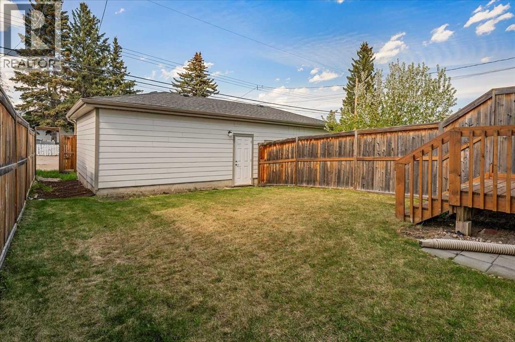 2330 25 Avenue NW, Calgary, Alberta  T2M 2C3 - Photo 38 - A2311399
