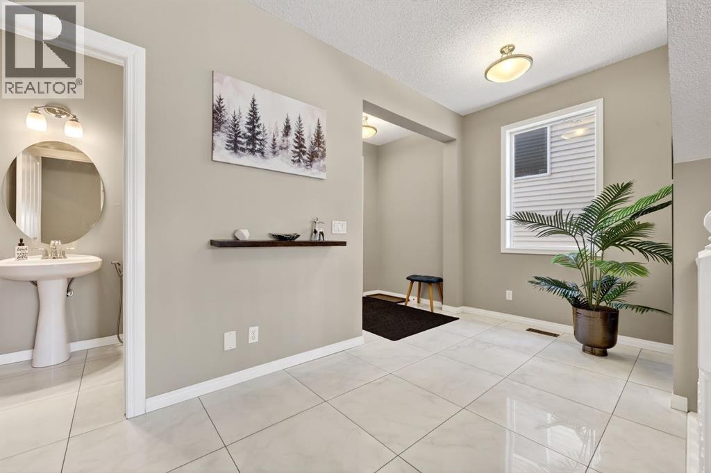 71 Walden Manor Se, Calgary, Alberta  T2X 0N1 - Photo 4 - A2312390