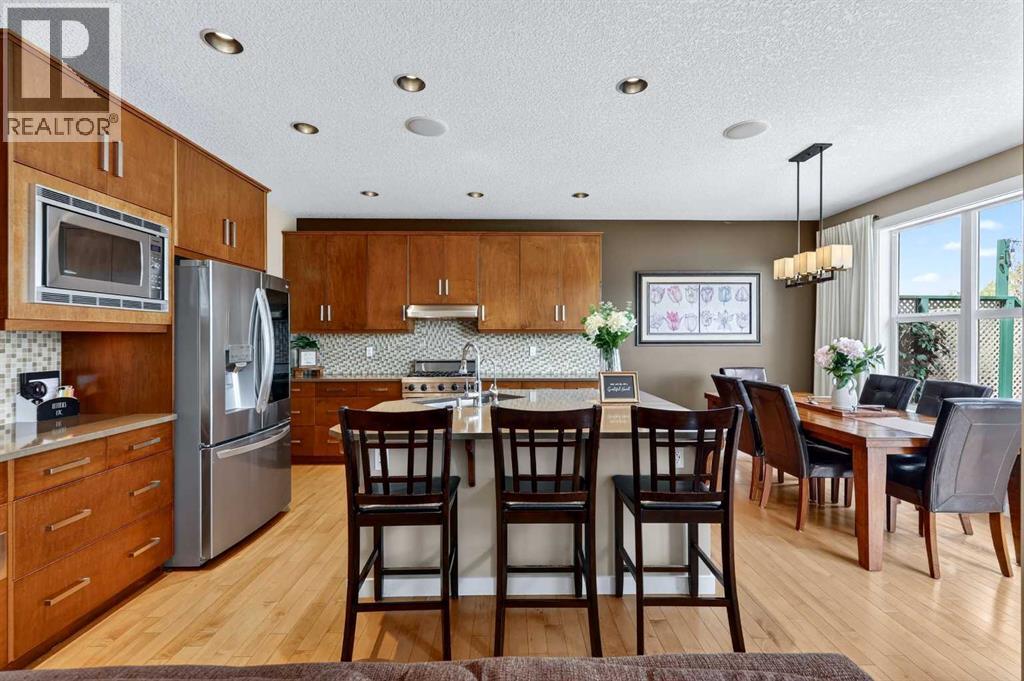 44 Elgin Meadows Link SE, Calgary, Alberta  T2Z 0S3 - Photo 3 - A2313493