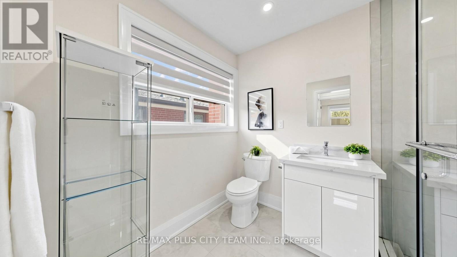 63 Picaro Drive, Toronto, Ontario  M3N 2B6 - Photo 18 - W13161994