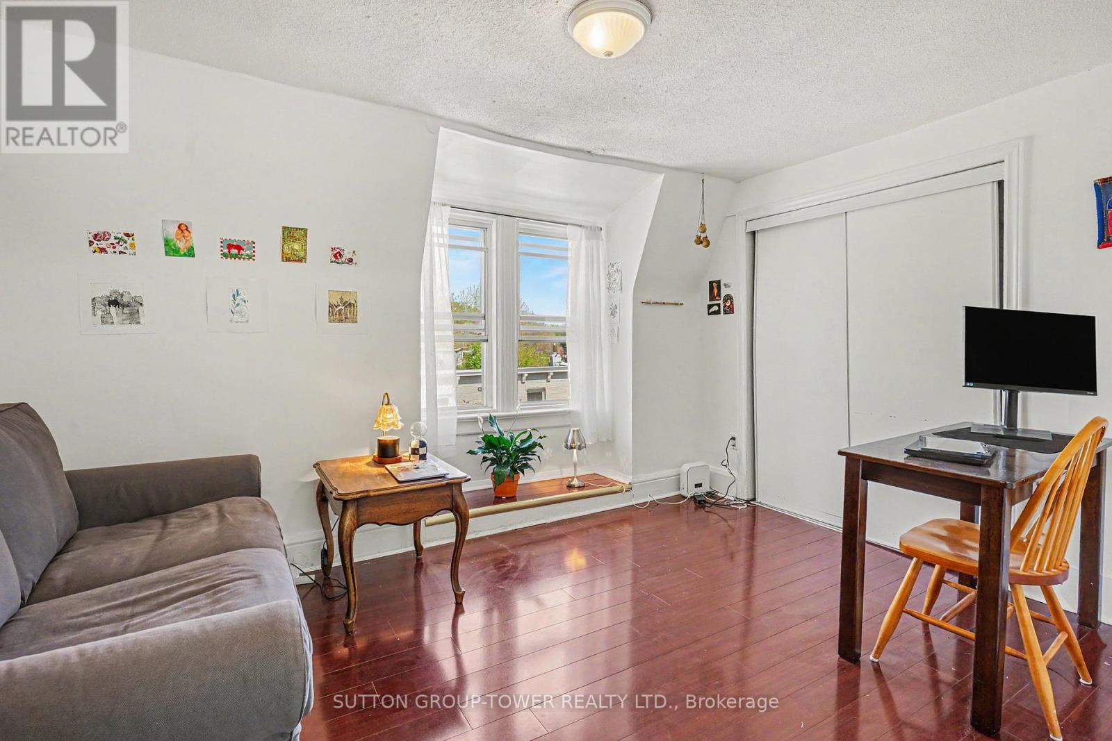 560 Indian Grove, Toronto, Ontario  M6P 2J4 - Photo 34 - W13163972