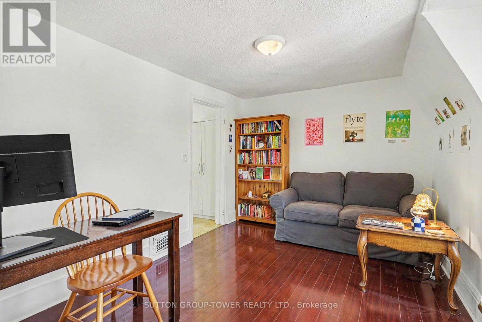 560 Indian Grove, Toronto, Ontario  M6P 2J4 - Photo 33 - W13163972