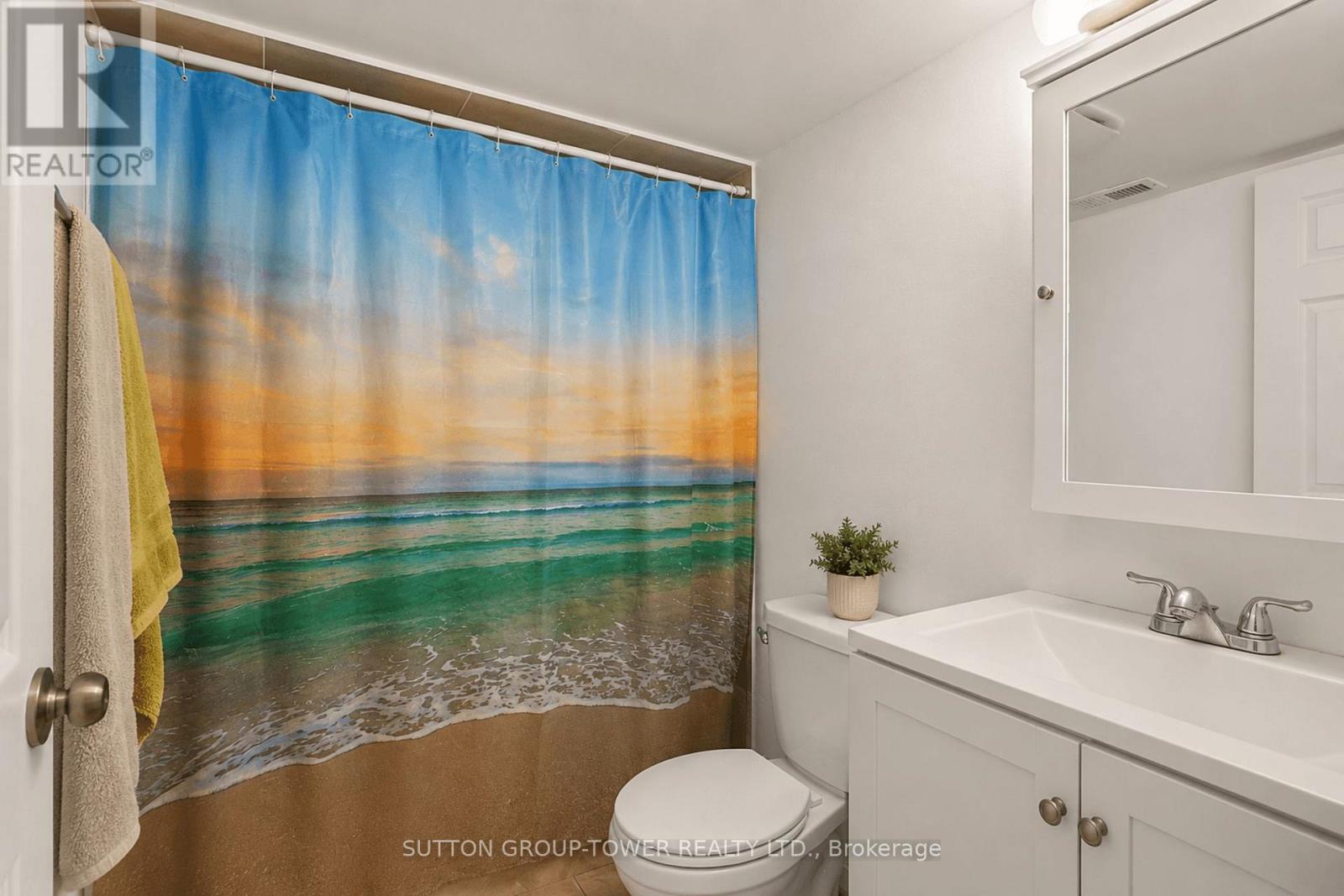 560 Indian Grove, Toronto, Ontario  M6P 2J4 - Photo 41 - W13163972