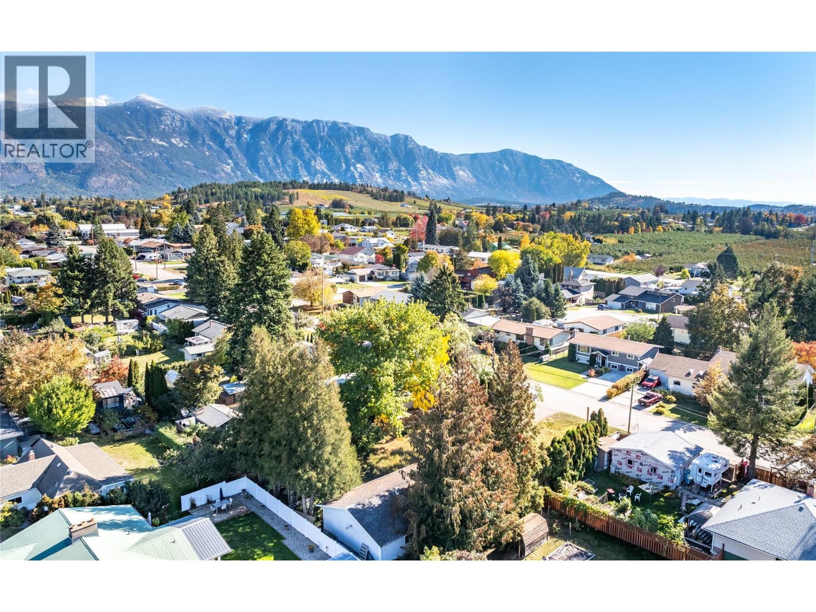 2104 Ash Street, Creston, British Columbia  V0B 1G0 - Photo 13 - 10388591
