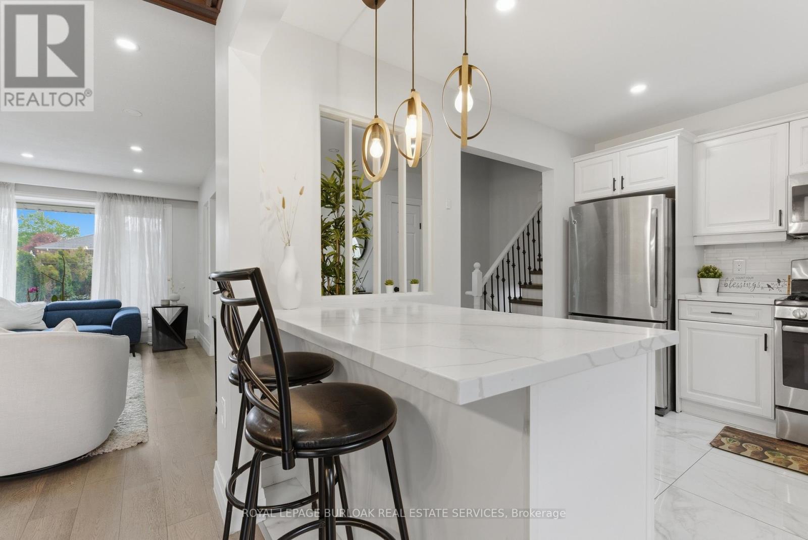 197 Burbank Street, Halton Hills, Ontario L7J 1S9 - Photo 9 - W13162314