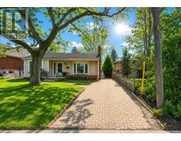 17 RITA STREET, Hamilton, Ontario