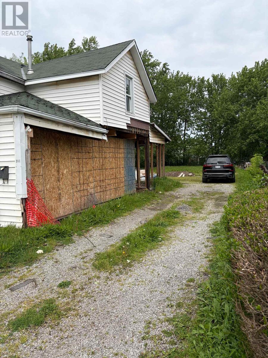 264 Gilmore Road, Fort Erie, Ontario  L2A 2M3 - Photo 3 - X13161338