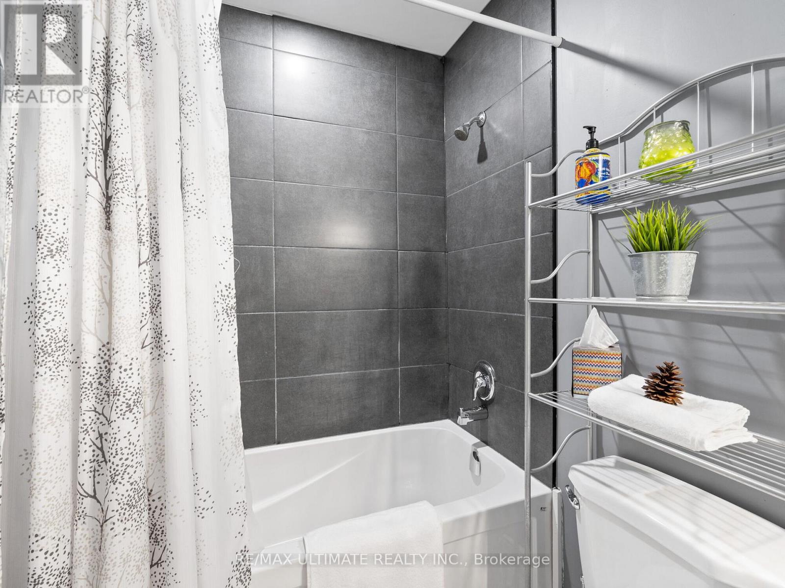 E - 252 Bertie Street, Fort Erie, Ontario  L2A 1Z6 - Photo 21 - X13161548