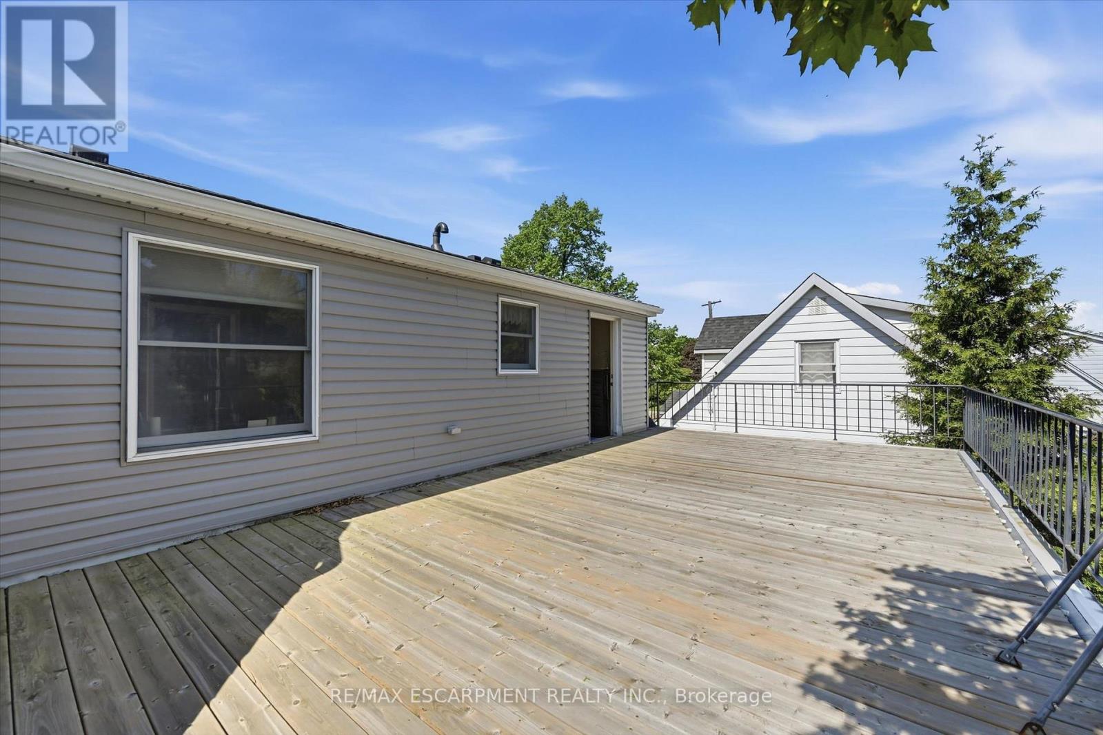 93 Sunning Hill Avenue, Hamilton, Ontario L8T 1B6 - Photo 30 - X13161656