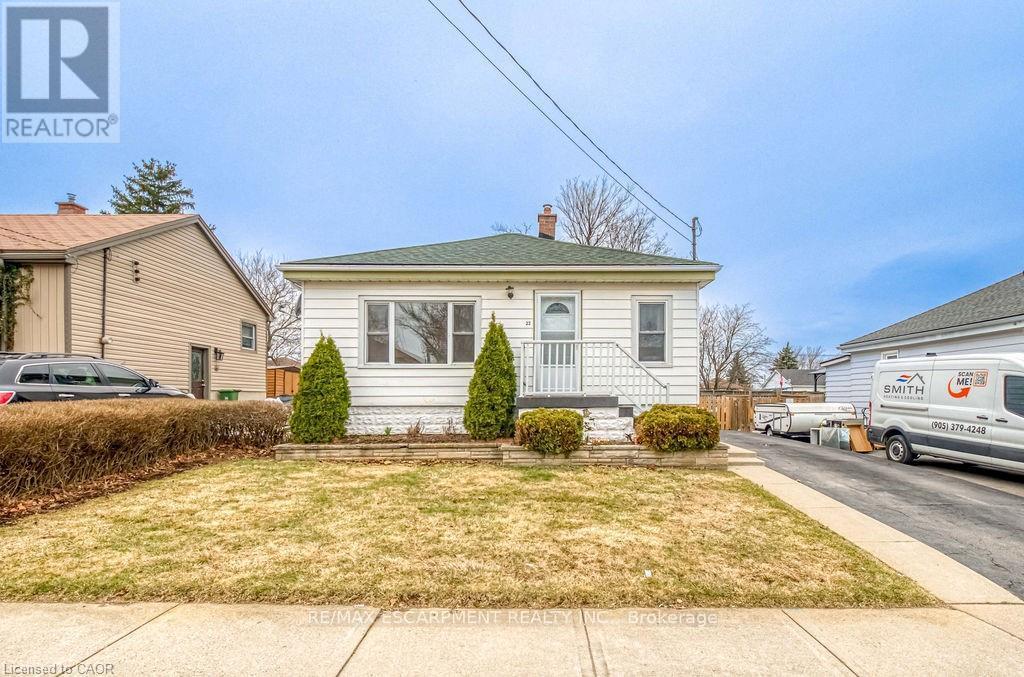 22 DAVID AVENUE, Hamilton, Ontario