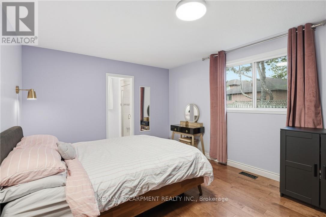 2 Amore Boulevard, Hamilton, Ontario  L9B 2V3 - Photo 11 - X13161726