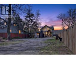 834 BEACH BOULEVARD, Hamilton, Ontario