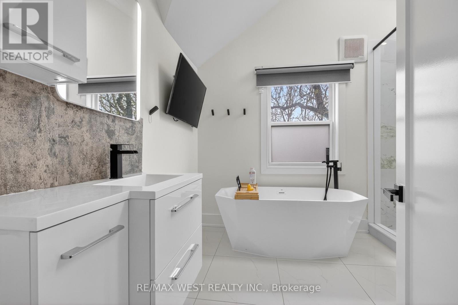 834 Beach Boulevard, Hamilton, Ontario  L8H 6Z4 - Photo 23 - X13161990