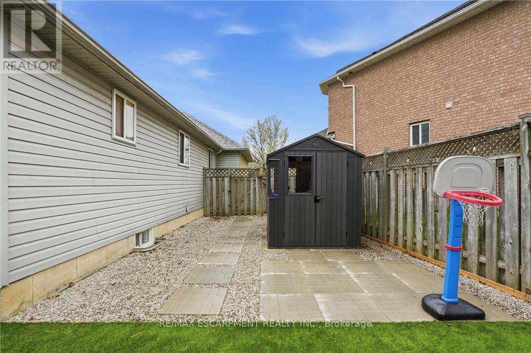 2 Amore Boulevard, Hamilton, Ontario  L9B 2V3 - Photo 38 - X13161726