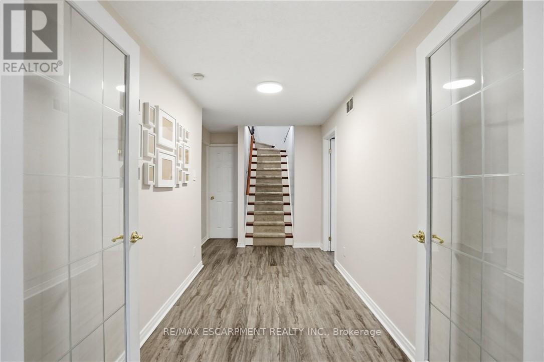 2 Amore Boulevard, Hamilton, Ontario  L9B 2V3 - Photo 32 - X13161726