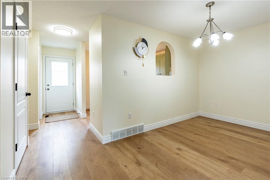 483 N Springbank Avenue N Unit# 24, Woodstock, Ontario  N4T 1R1 - Photo 6 - 40831265