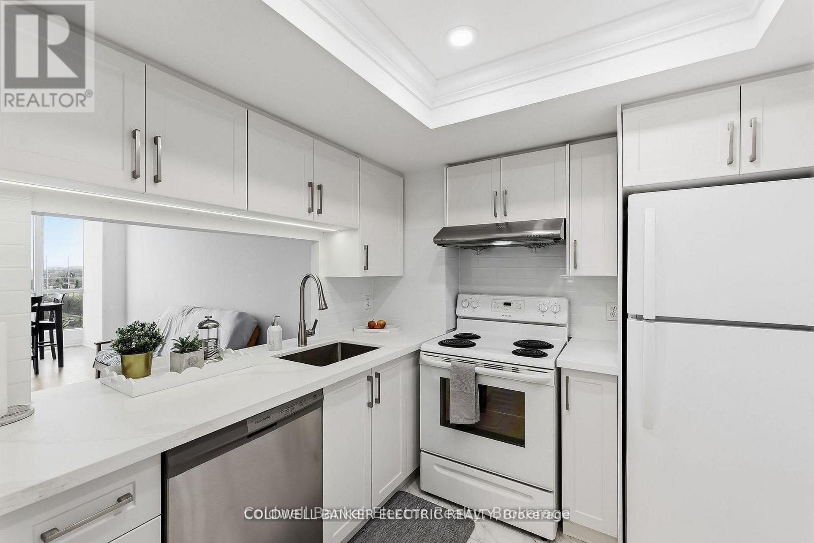 815 - 2550 Lawrence Avenue E, Toronto, Ontario  M1P 4Z3 - Photo 6 - E13164638