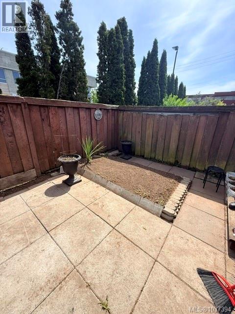 976 Market St, Victoria, British Columbia  V8T 2E9 - Photo 12 - 1037394