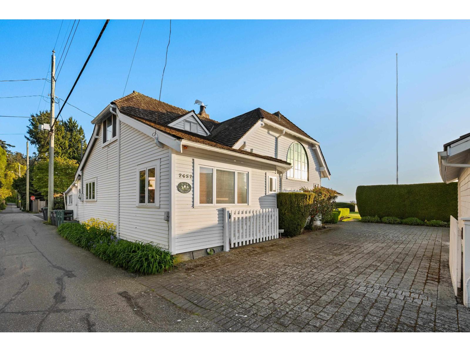 2652 O'hara Lane, Surrey, British Columbia  V4A 3E3 - Photo 4 - R3126940