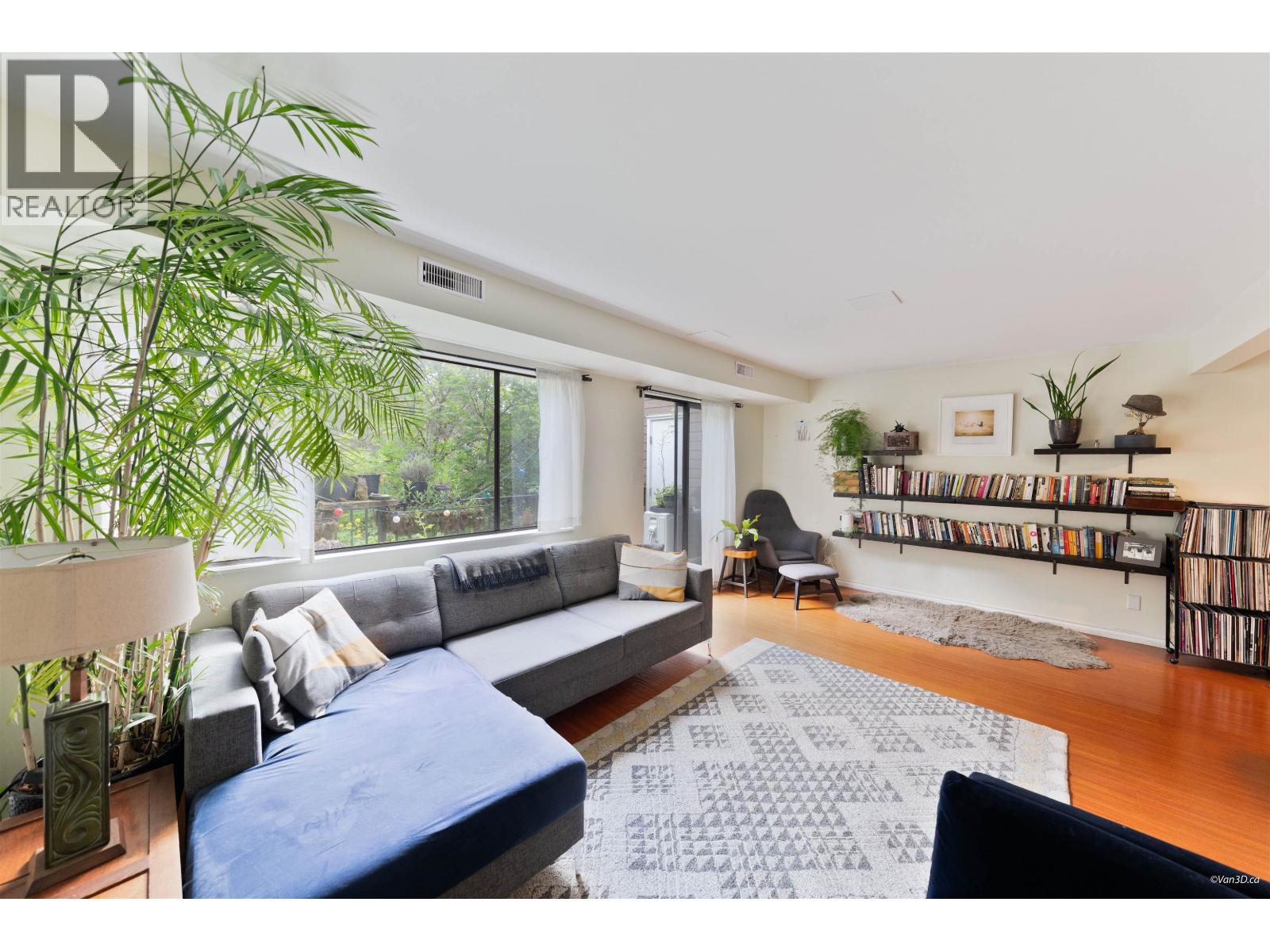 1904 Goleta Drive, Burnaby, British Columbia  V5A 1P6 - Photo 6 - R3126963