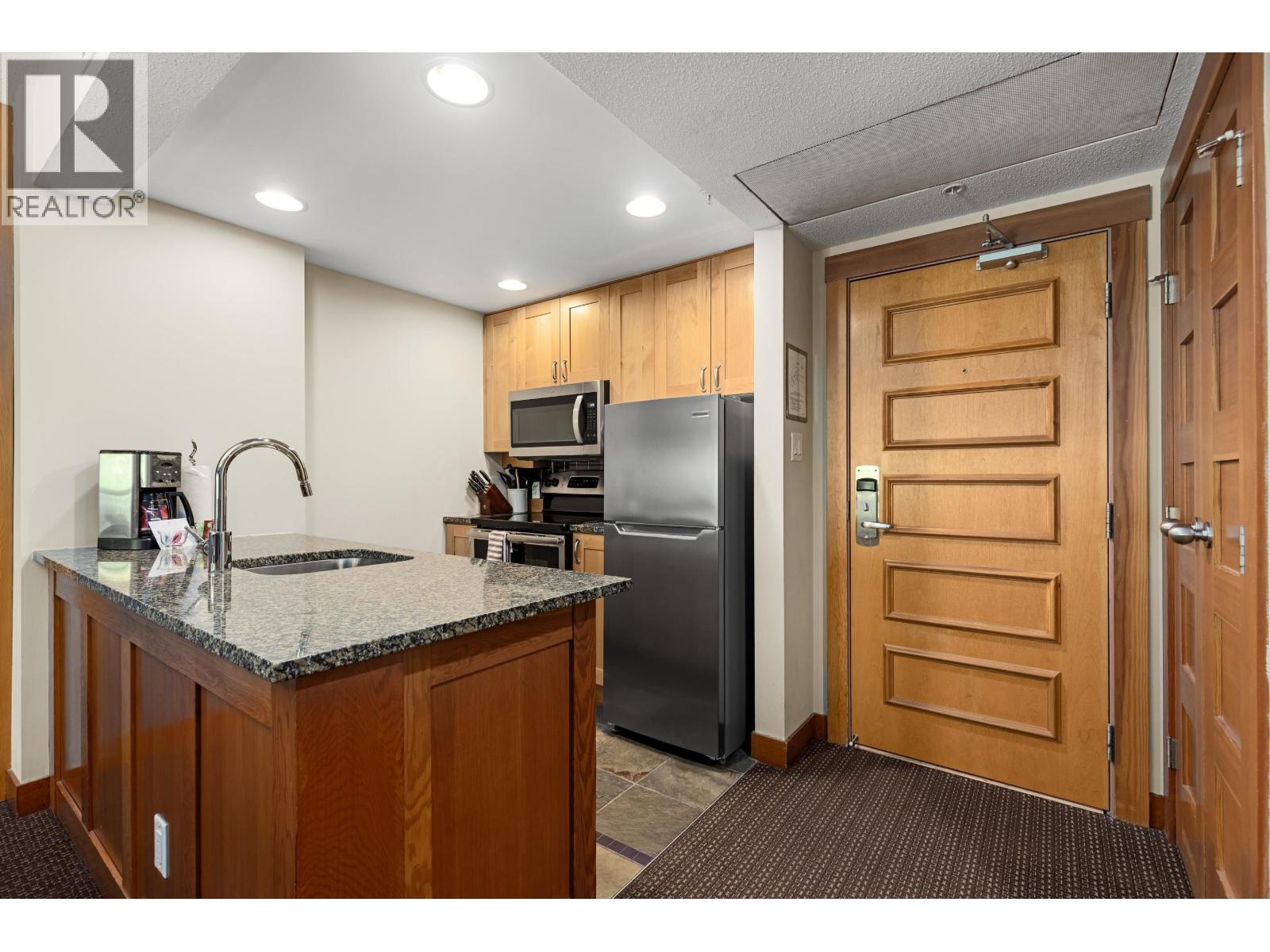 534c 2036 London Lane, Whistler, British Columbia  V8E 0N7 - Photo 13 - R3127017