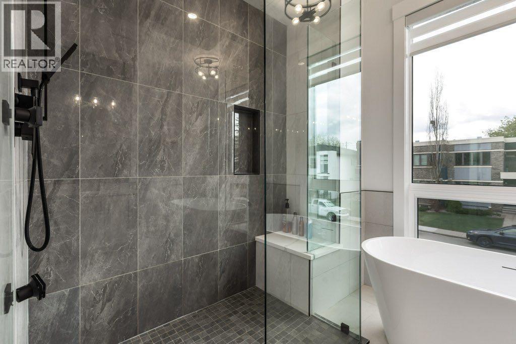 3010 26a Street Sw, Calgary, Alberta  T3E 2E1 - Photo 20 - A2307163