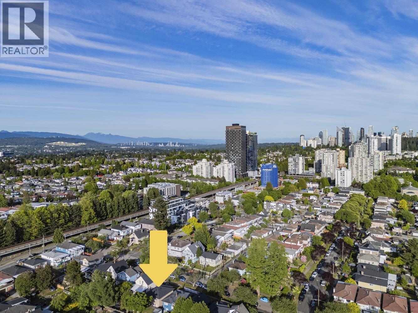 1 4967 Spencer Street, Vancouver, British Columbia  V5R 3Z9 - Photo 3 - R3127035